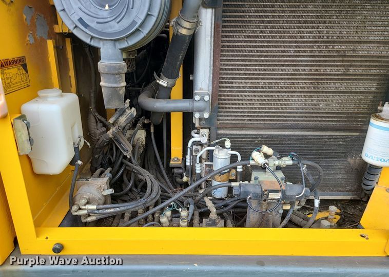 image for item LE9060 Volvo  excavator