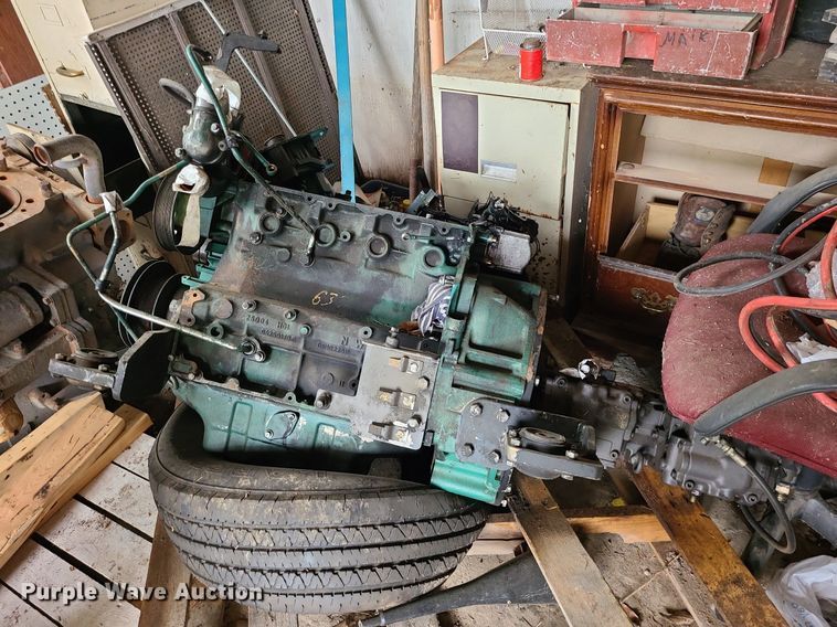 image for item LE9060 Volvo  excavator