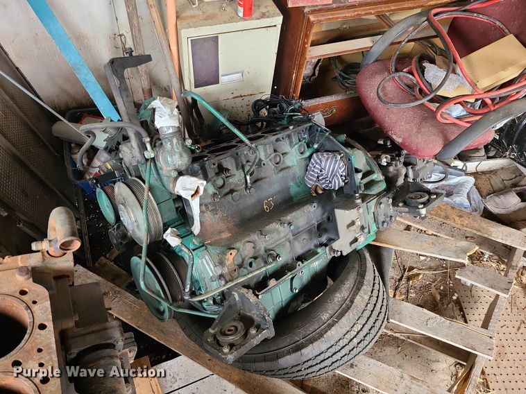 image for item LE9060 Volvo  excavator