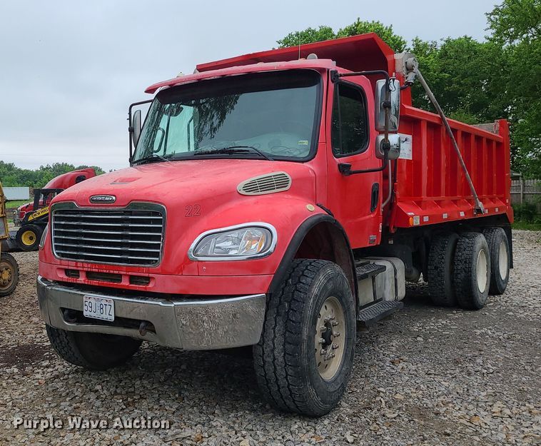 image for item LE9061 2007 Freightliner Business Class M2  dump truck