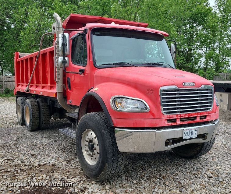image for item LE9061 2007 Freightliner Business Class M2  dump truck