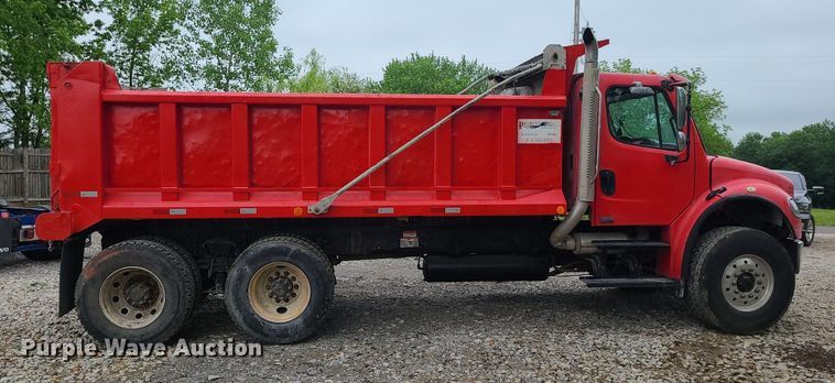 image for item LE9061 2007 Freightliner Business Class M2  dump truck