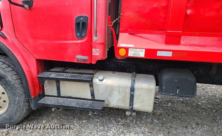 image for item LE9061 2007 Freightliner Business Class M2  dump truck