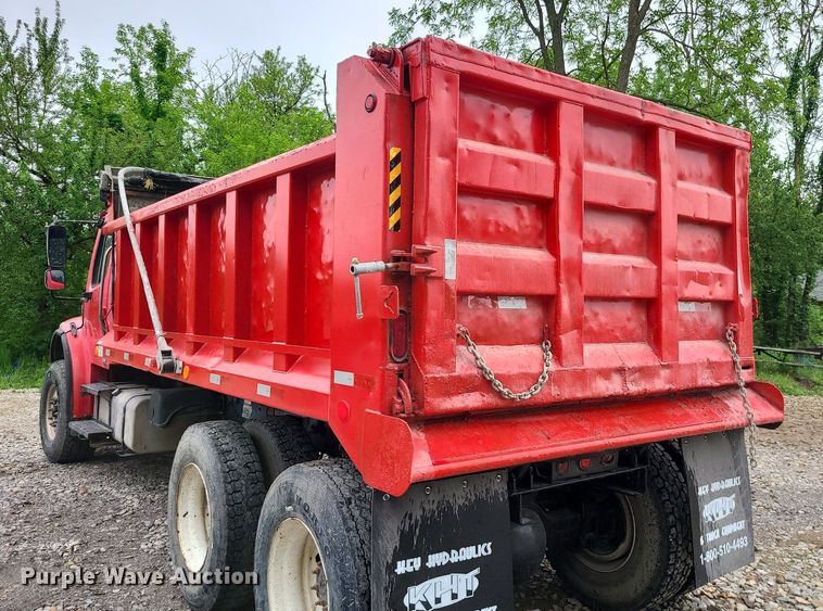 image for item LE9061 2007 Freightliner Business Class M2  dump truck