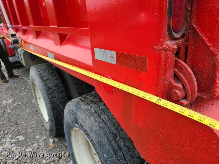 image for item LE9061 2007 Freightliner Business Class M2  dump truck