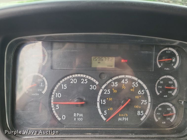 image for item LE9061 2007 Freightliner Business Class M2  dump truck