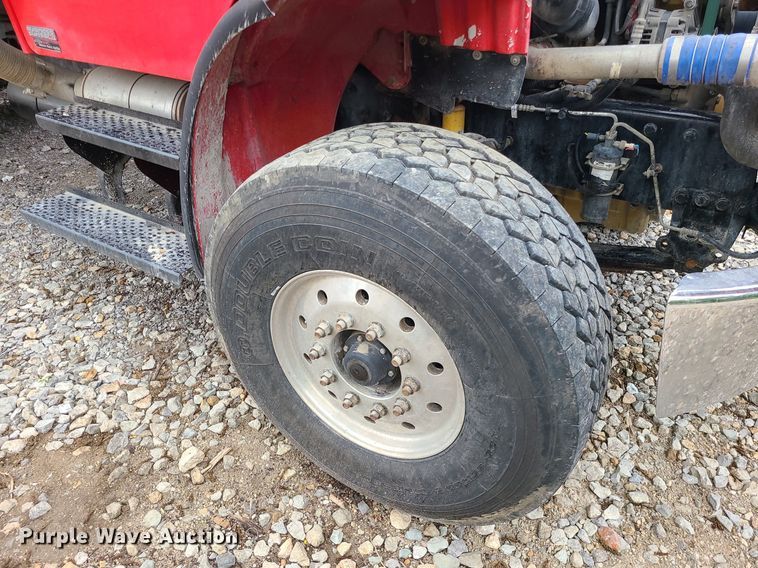 image for item LE9061 2007 Freightliner Business Class M2  dump truck