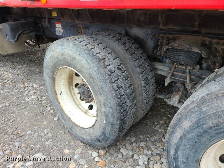 image for item LE9061 2007 Freightliner Business Class M2  dump truck