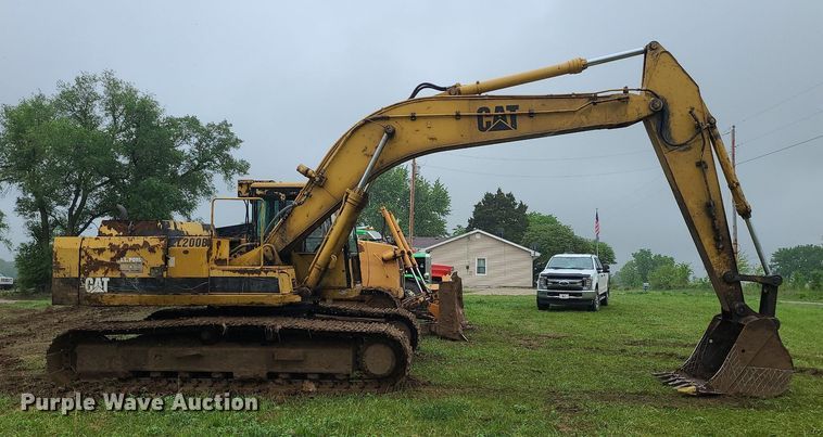 image for item LE9065 1990 Caterpillar EL200B  excavator