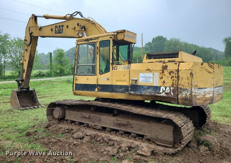 image for item LE9065 1990 Caterpillar EL200B  excavator