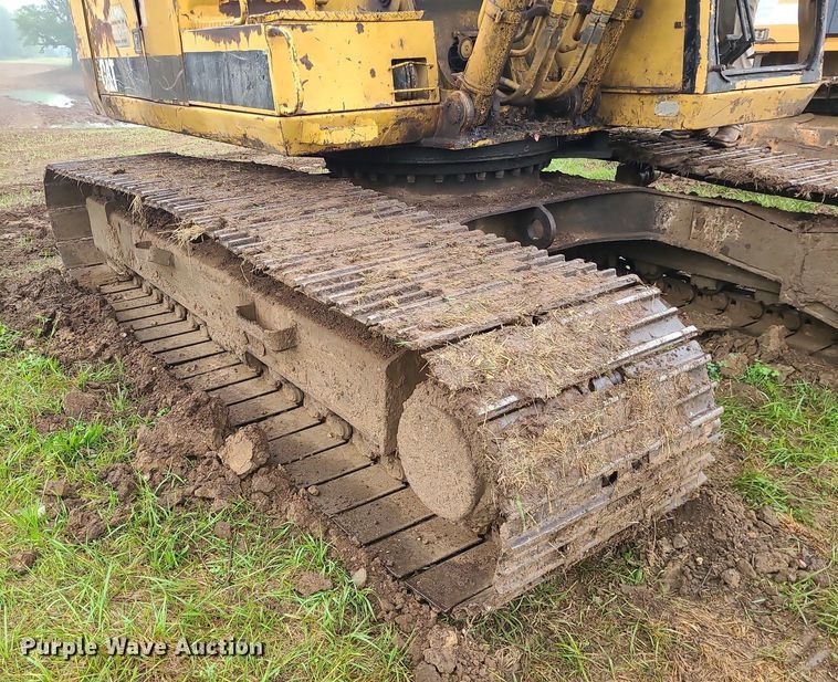 image for item LE9065 1990 Caterpillar EL200B  excavator