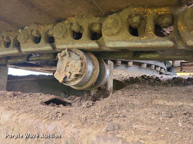 image for item LE9065 1990 Caterpillar EL200B  excavator