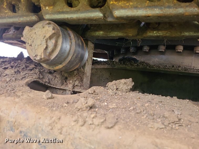 image for item LE9065 1990 Caterpillar EL200B  excavator