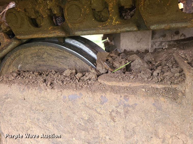 image for item LE9065 1990 Caterpillar EL200B  excavator