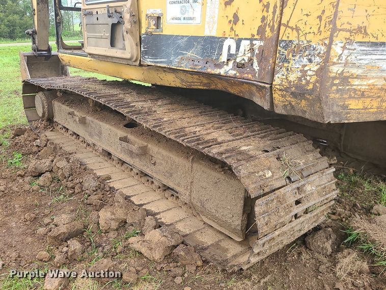 image for item LE9065 1990 Caterpillar EL200B  excavator