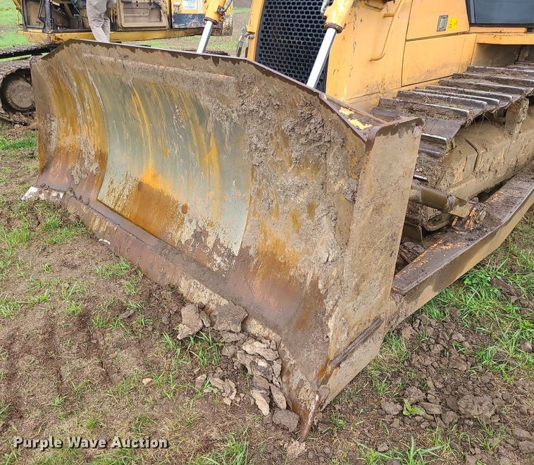 image for item LE9066 2003 Case 1850K  dozer