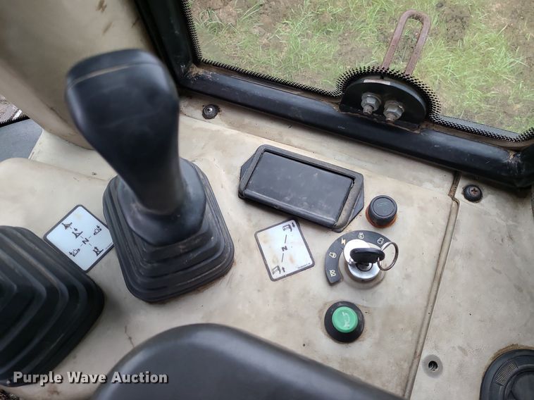 image for item LE9066 2003 Case 1850K  dozer