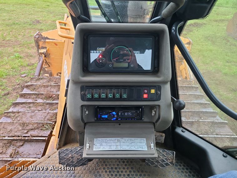 image for item LE9066 2003 Case 1850K  dozer