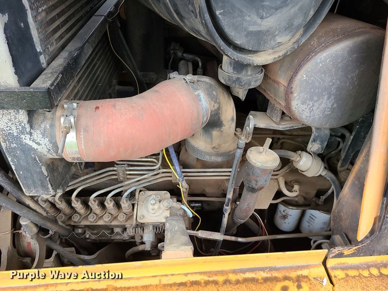 image for item LE9066 2003 Case 1850K  dozer