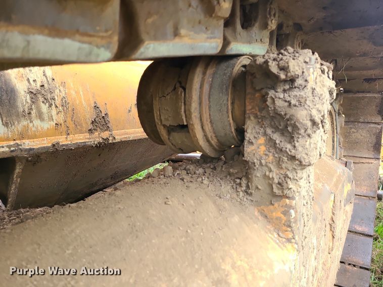 image for item LE9066 2003 Case 1850K  dozer