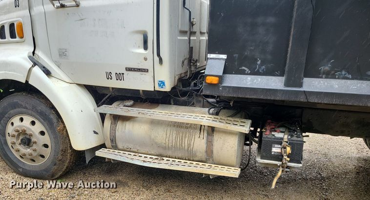 image for item LE9067 1999 Sterling A-Line  dump truck