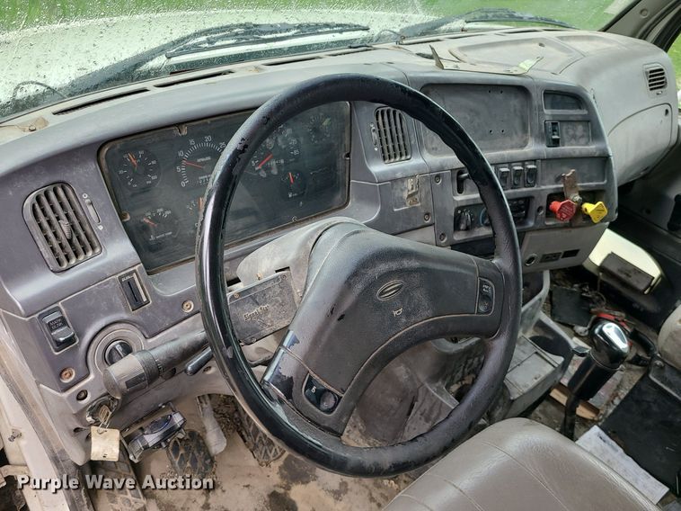 image for item LE9067 1999 Sterling A-Line  dump truck