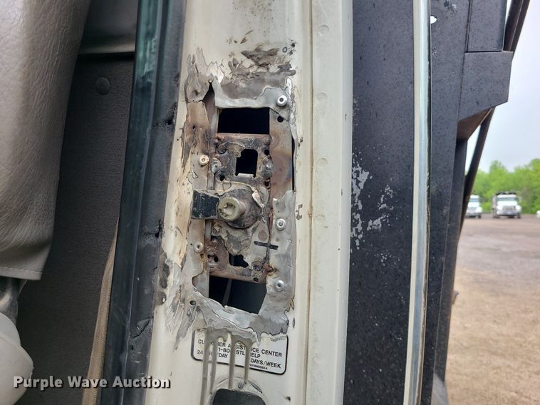 image for item LE9067 1999 Sterling A-Line  dump truck