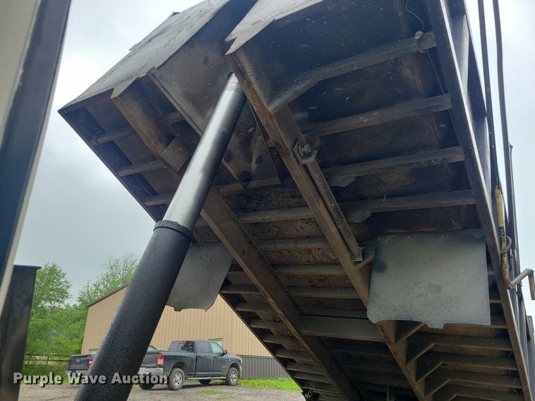 image for item LE9067 1999 Sterling A-Line  dump truck