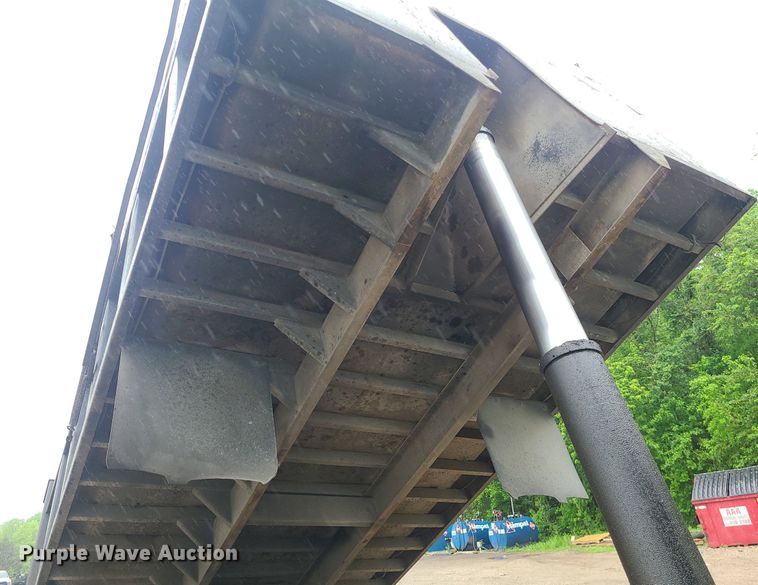 image for item LE9067 1999 Sterling A-Line  dump truck