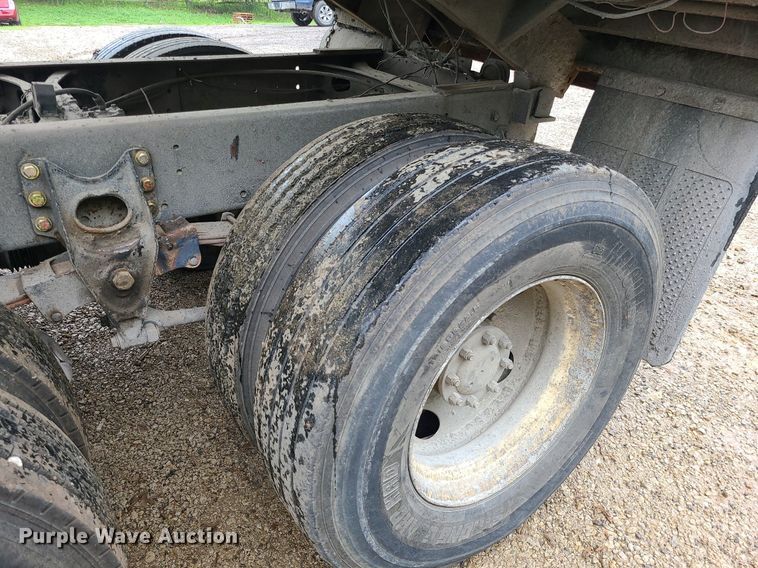 image for item LE9067 1999 Sterling A-Line  dump truck