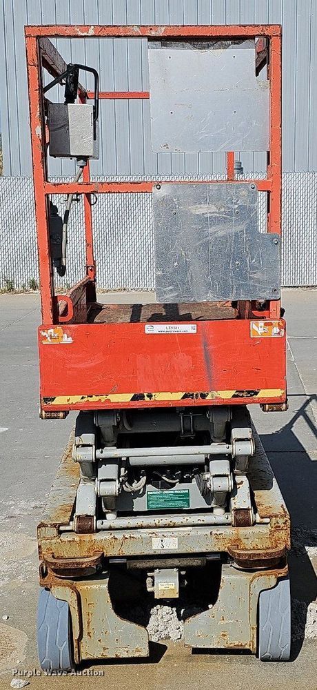 image for item LE9381 2012 Skyjack SJIII 3219  scissor lift