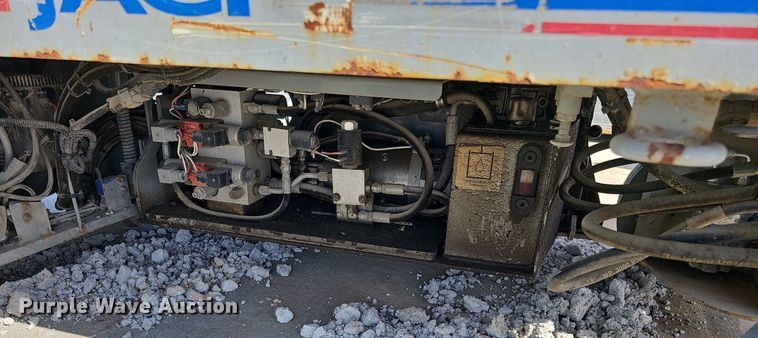 image for item LE9381 2012 Skyjack SJIII 3219  scissor lift