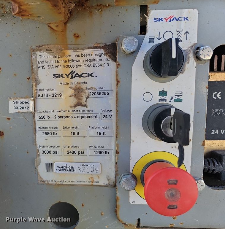 image for item LE9381 2012 Skyjack SJIII 3219  scissor lift