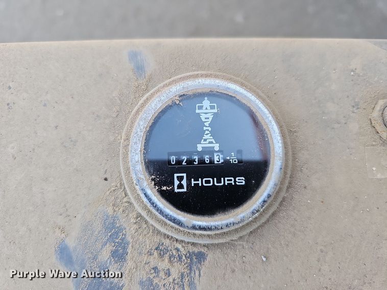 image for item LE9383 2012 Skyjack SJIII 3219  scissor lift