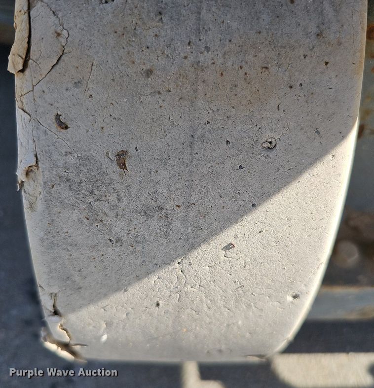 image for item LE9383 2012 Skyjack SJIII 3219  scissor lift