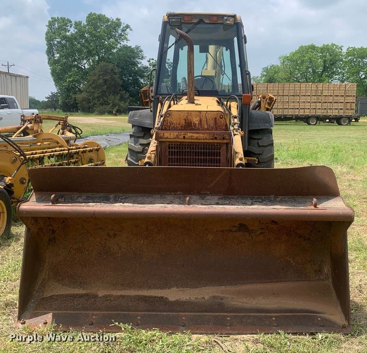 image for item LH9616 New Holland 555D  backhoe