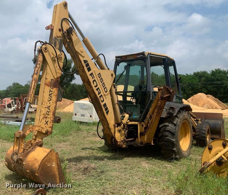 image for item LH9616 New Holland 555D  backhoe