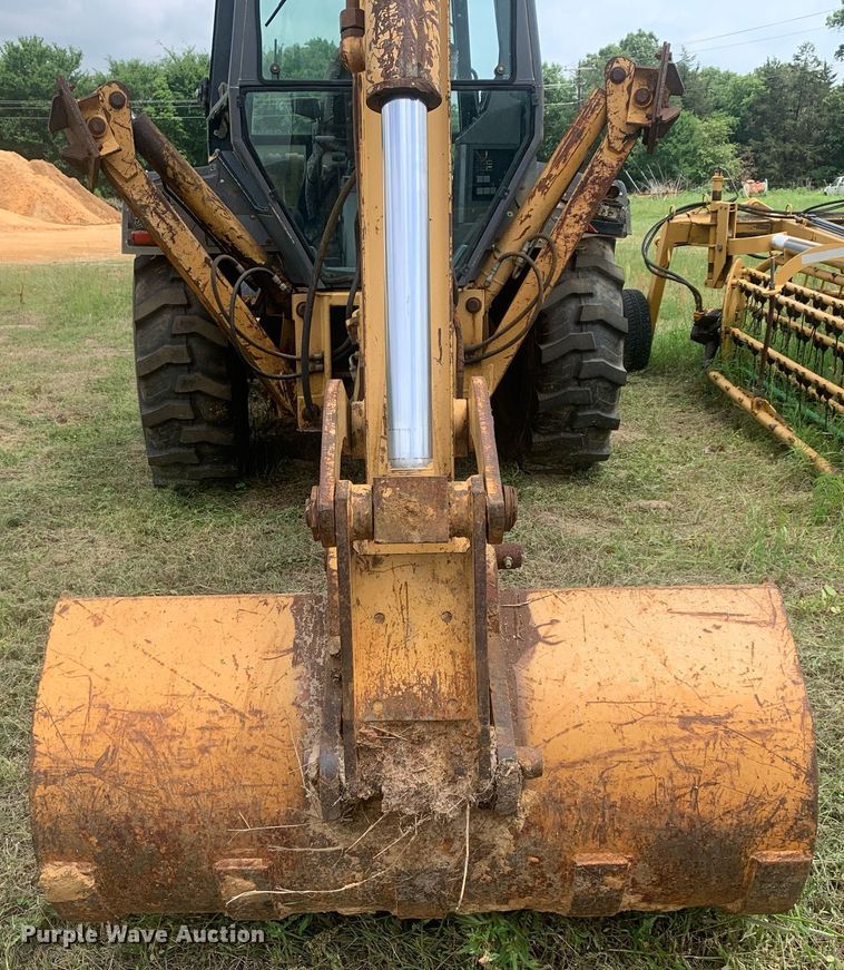 image for item LH9616 New Holland 555D  backhoe