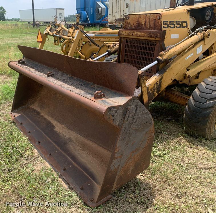 image for item LH9616 New Holland 555D  backhoe