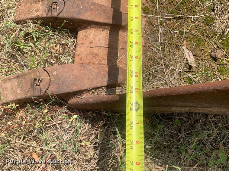 image for item LH9616 New Holland 555D  backhoe