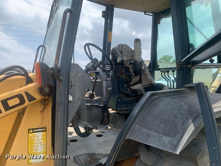 image for item LH9616 New Holland 555D  backhoe