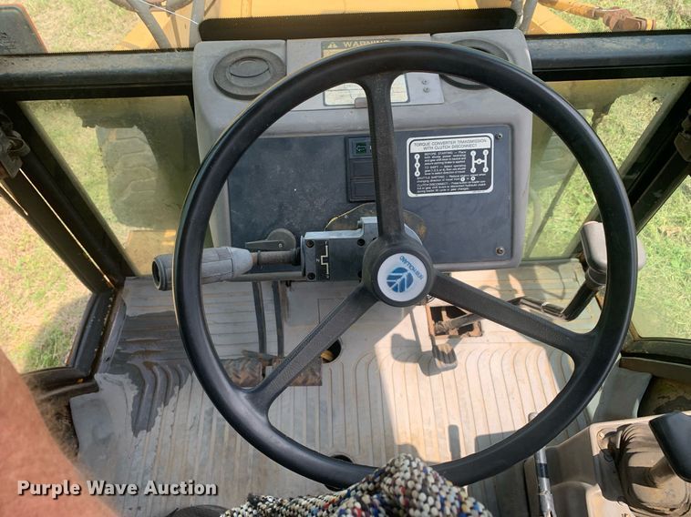 image for item LH9616 New Holland 555D  backhoe