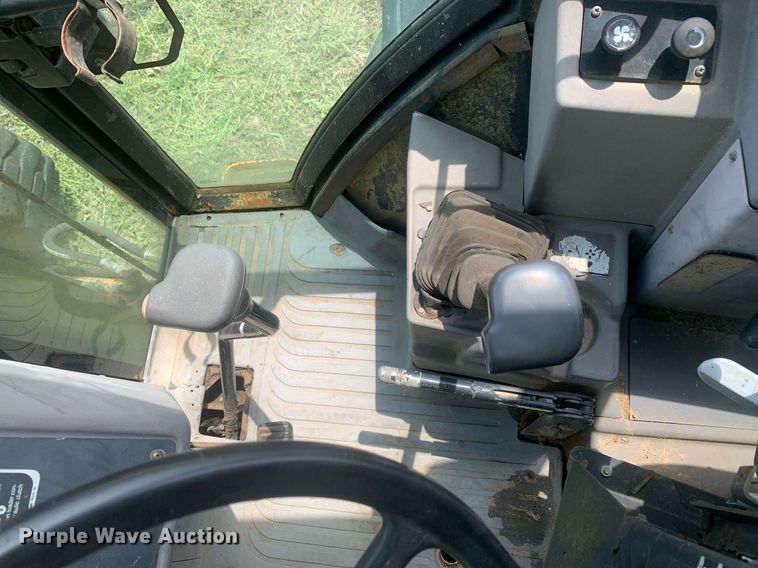 image for item LH9616 New Holland 555D  backhoe