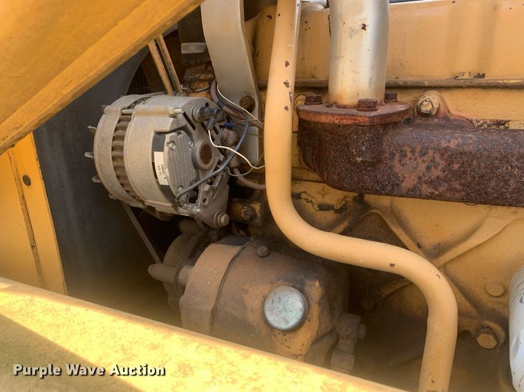 image for item LH9616 New Holland 555D  backhoe