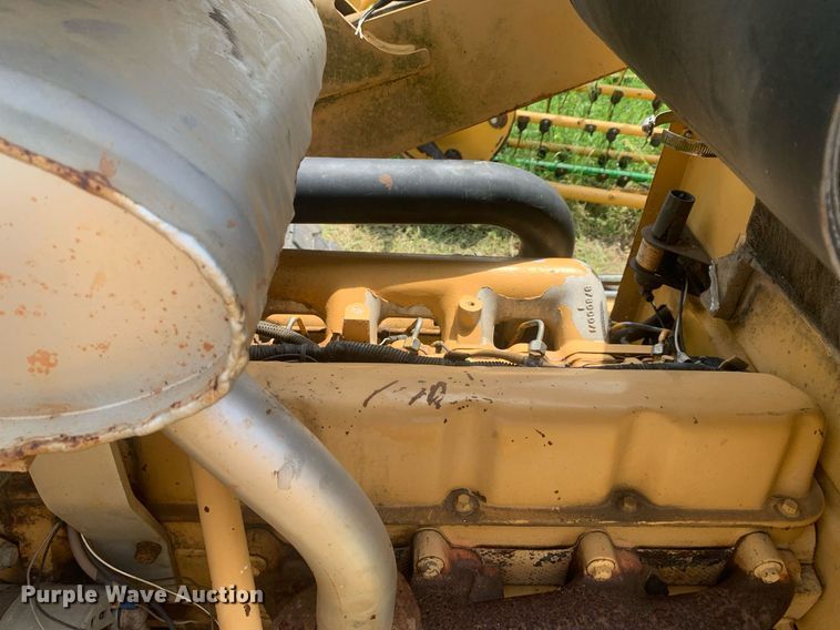 image for item LH9616 New Holland 555D  backhoe