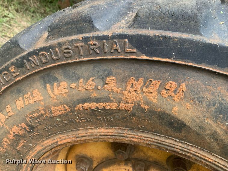 image for item LH9616 New Holland 555D  backhoe