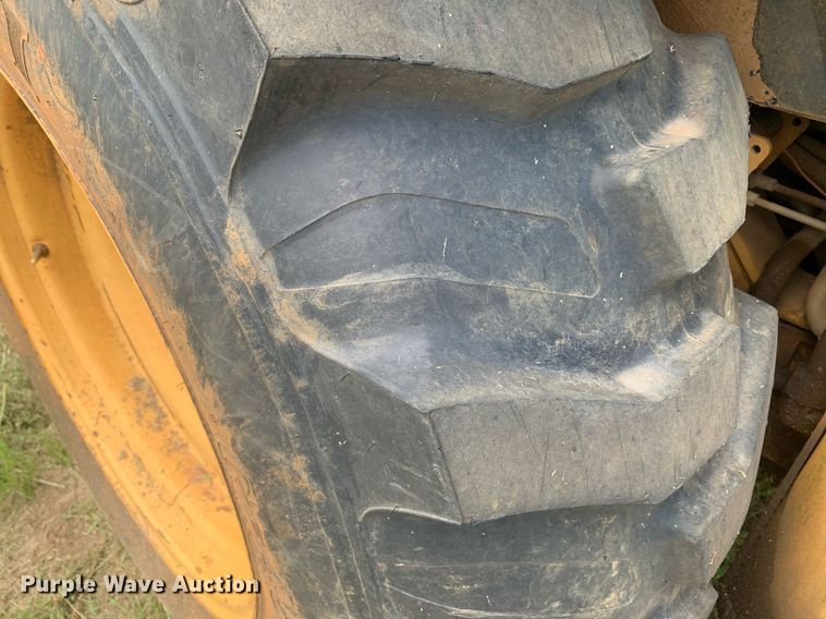 image for item LH9616 New Holland 555D  backhoe