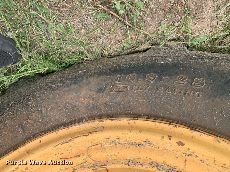 image for item LH9616 New Holland 555D  backhoe