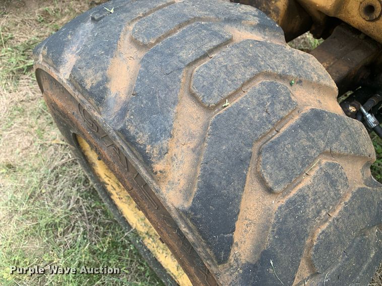 image for item LH9616 New Holland 555D  backhoe