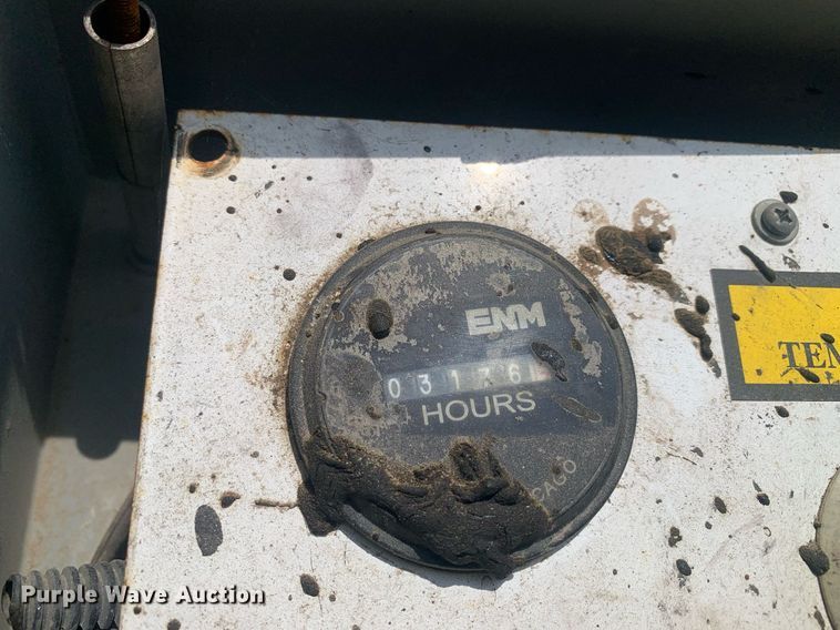 image for item LH9629 2014 Marathon TRA- REM  melter applicator